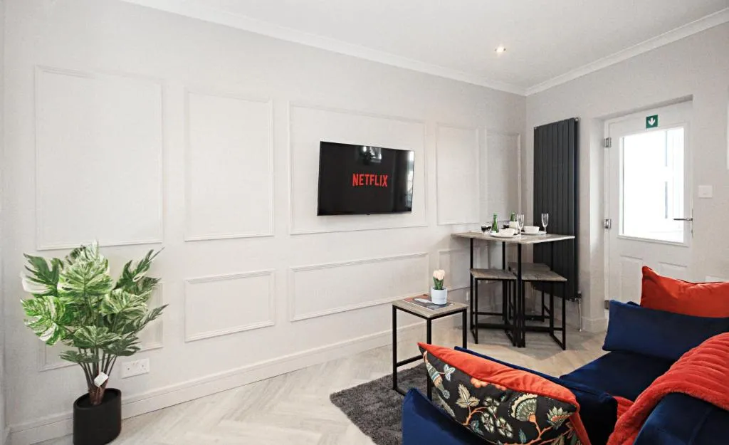 Rayan Heights Cosy 1 bedroom flat sleeps 2 perfect for contractors tourists families – Free parking