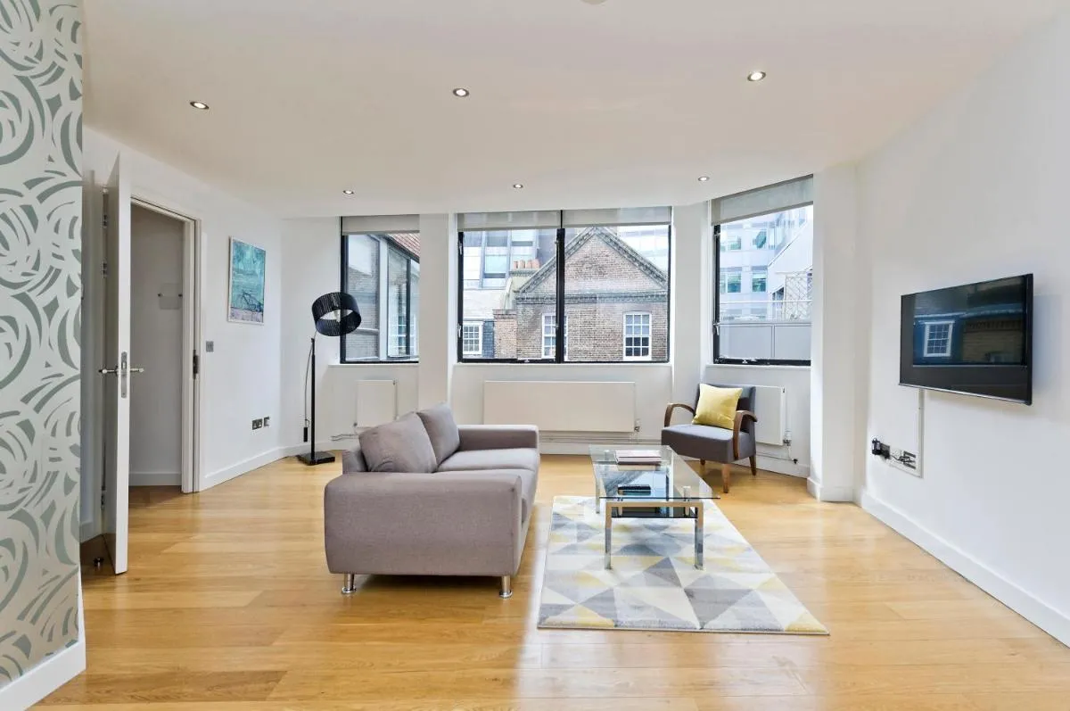 Image 5 of Red Lion Court by City2Stay