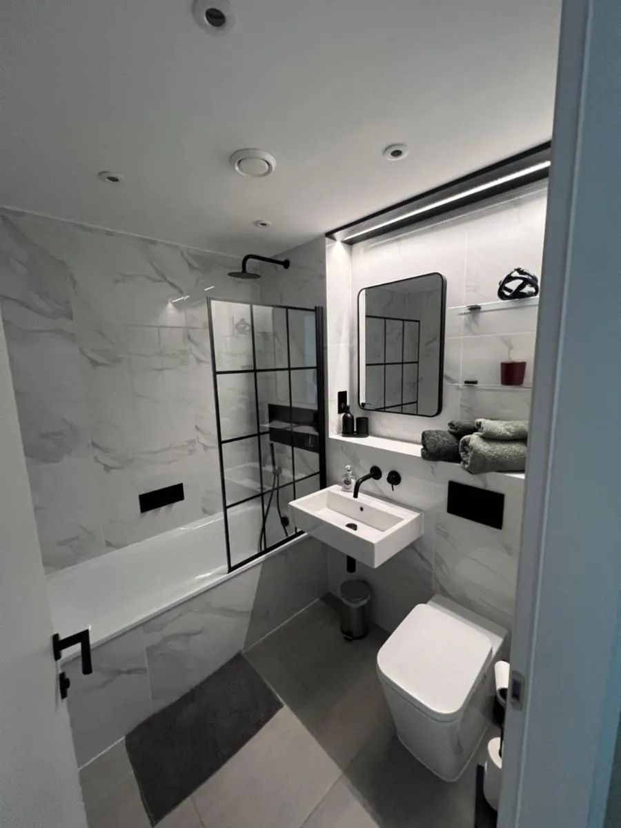 Image 3 of Relaxing and modern apartment