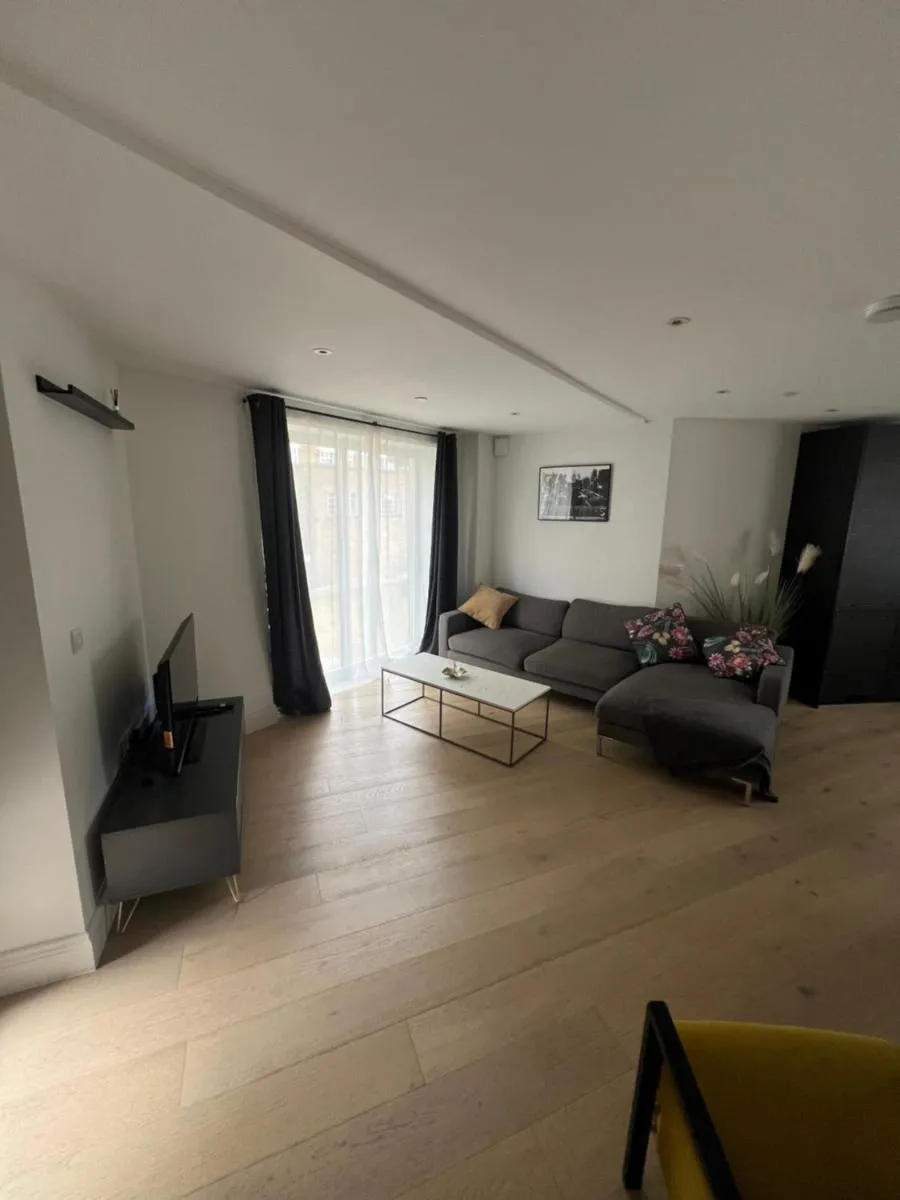 Image 5 of Relaxing and modern apartment