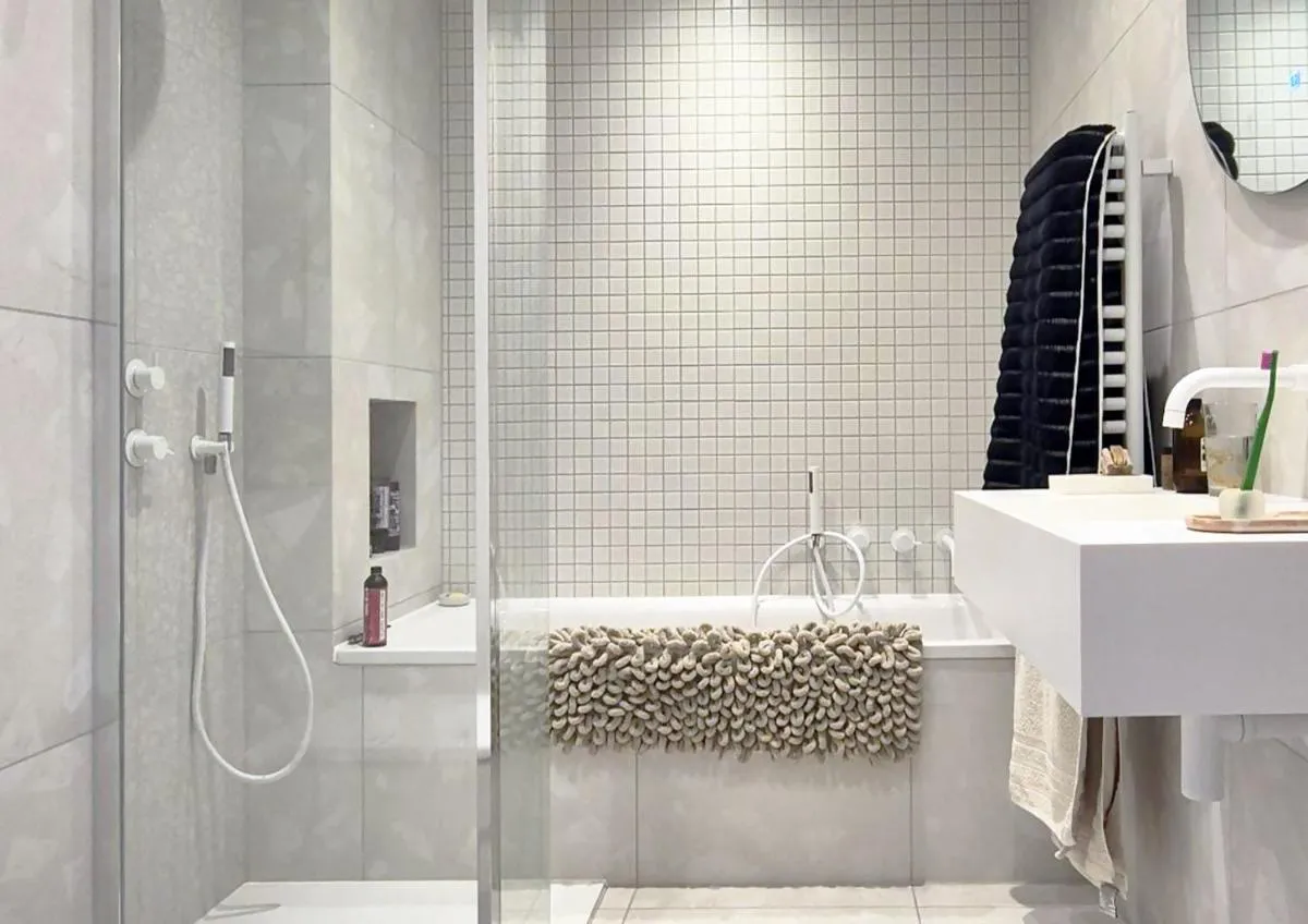 Image 3 of Renovated 1B Studio Apartment w Balcony in Central Brixton