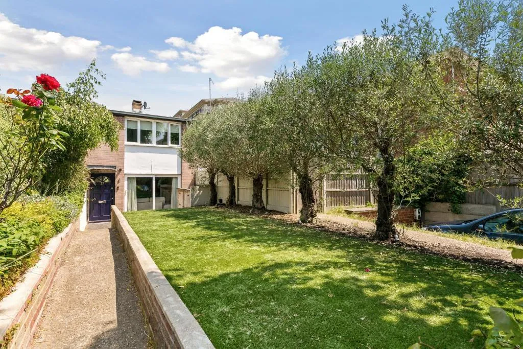 Image 1 of Richmond Riverside Villa