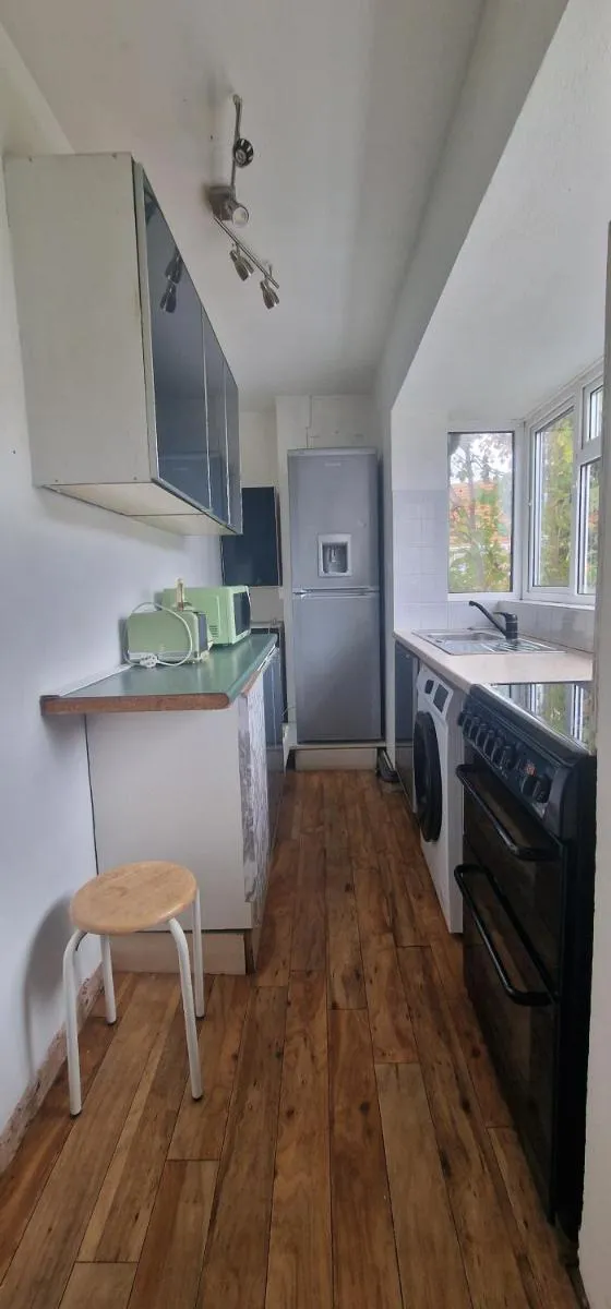 Image 3 of Ritz place 2