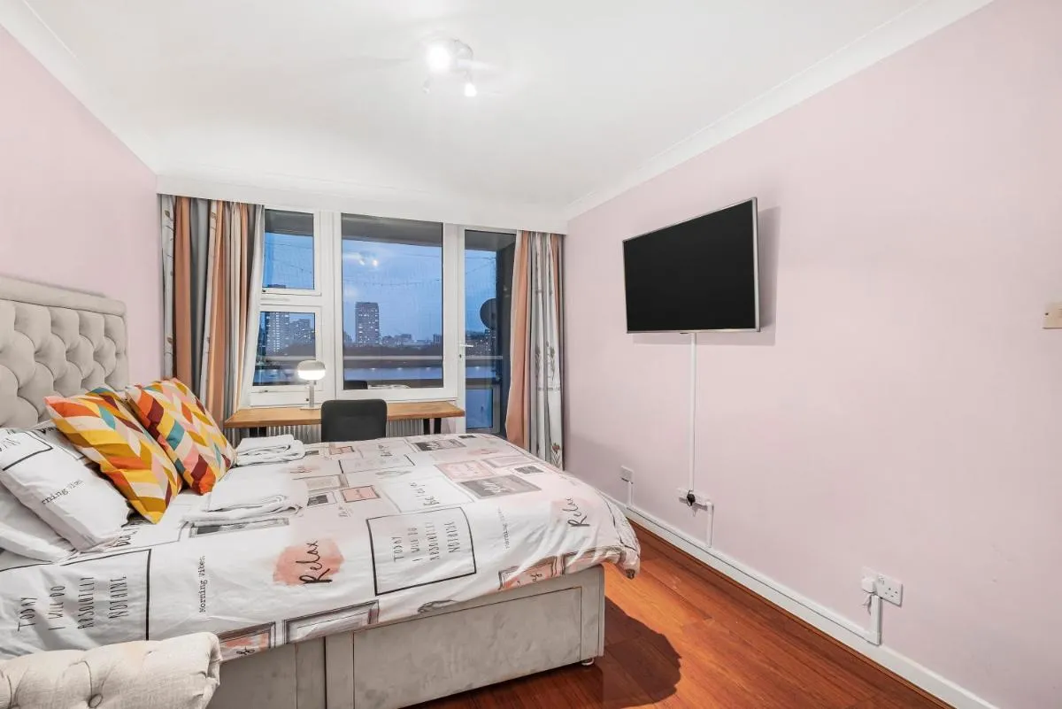 Image 5 of Riverside 3BR with Easy Transport 20mins to City Centre