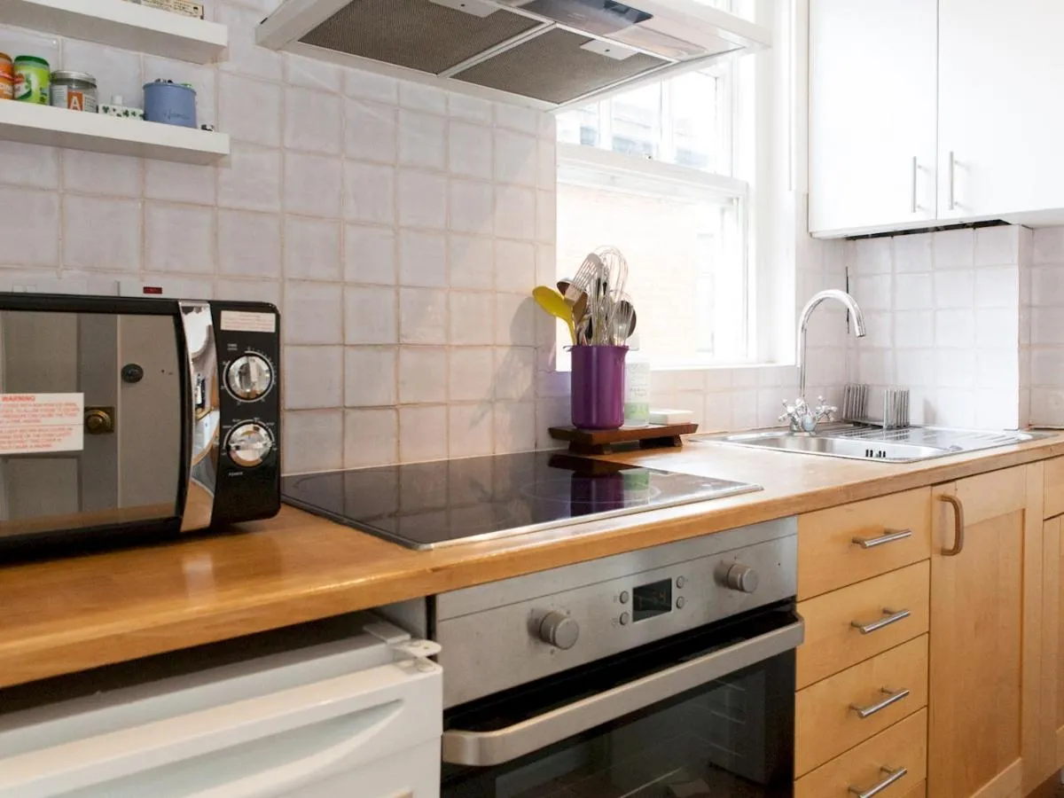 Image 3 of Roof Terrace Flat in Hampstead – Pass the Keys