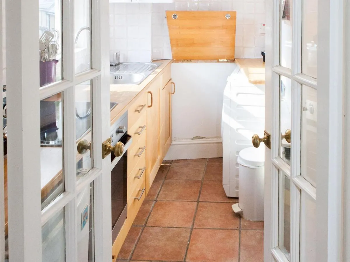 Image 4 of Roof Terrace Flat in Hampstead – Pass the Keys