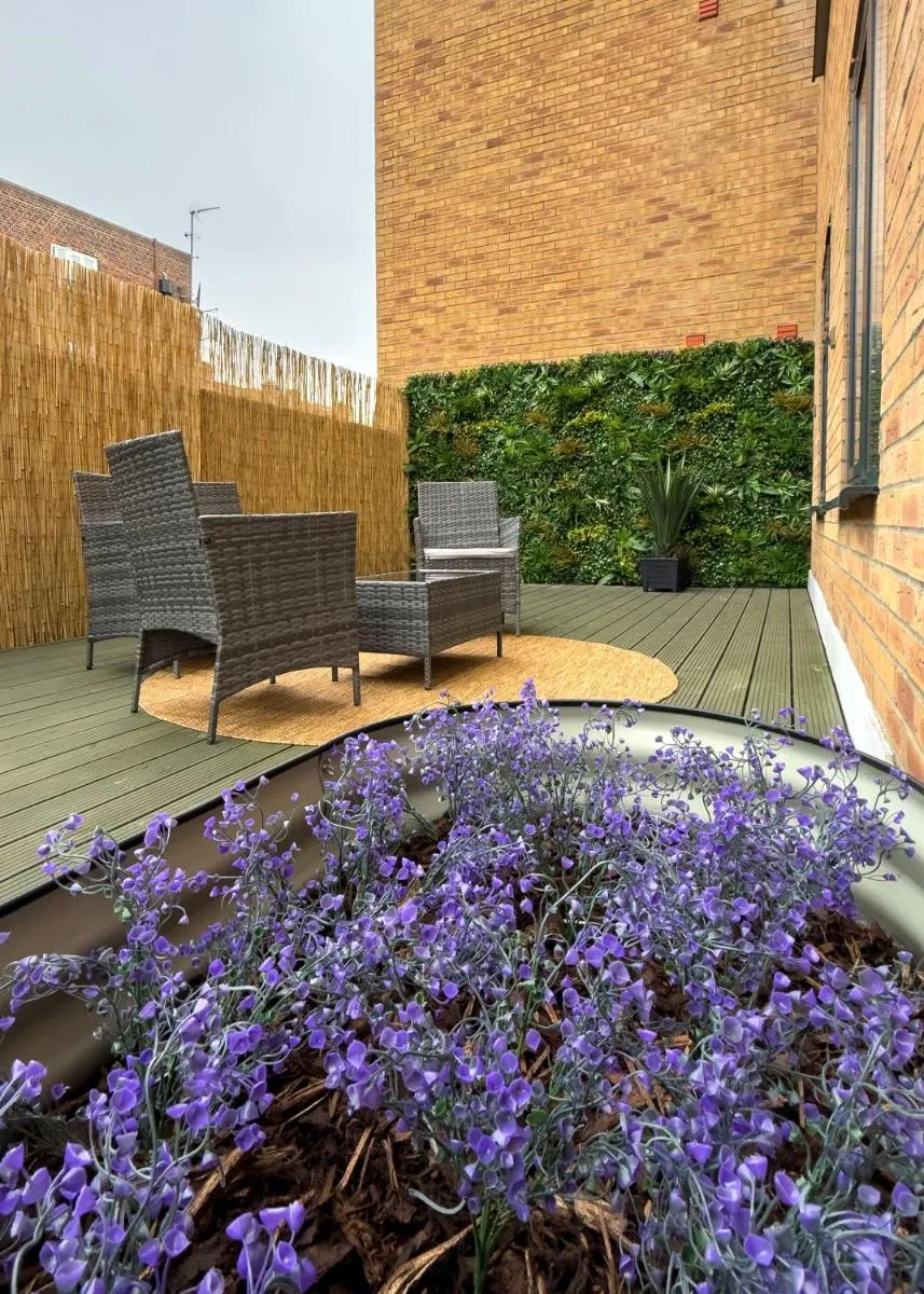 Image 4 of Roof Terrace Oasis 2 Bed 2 Bath London City Shoreditch Hoxton Modern Zone 1