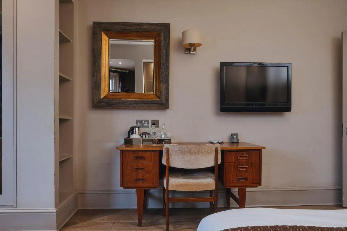 Image 5 of Rose and Crown Stoke Newington