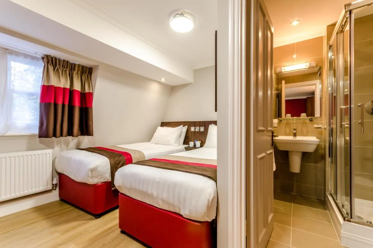 Image 3 of Royal Cambridge Hotel