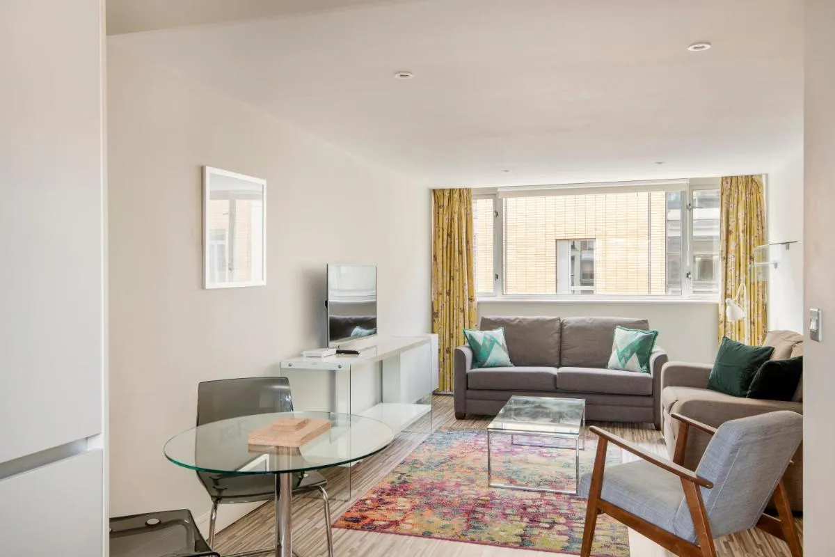 Image 3 of SACO Holborn – Lamb’s Conduit St