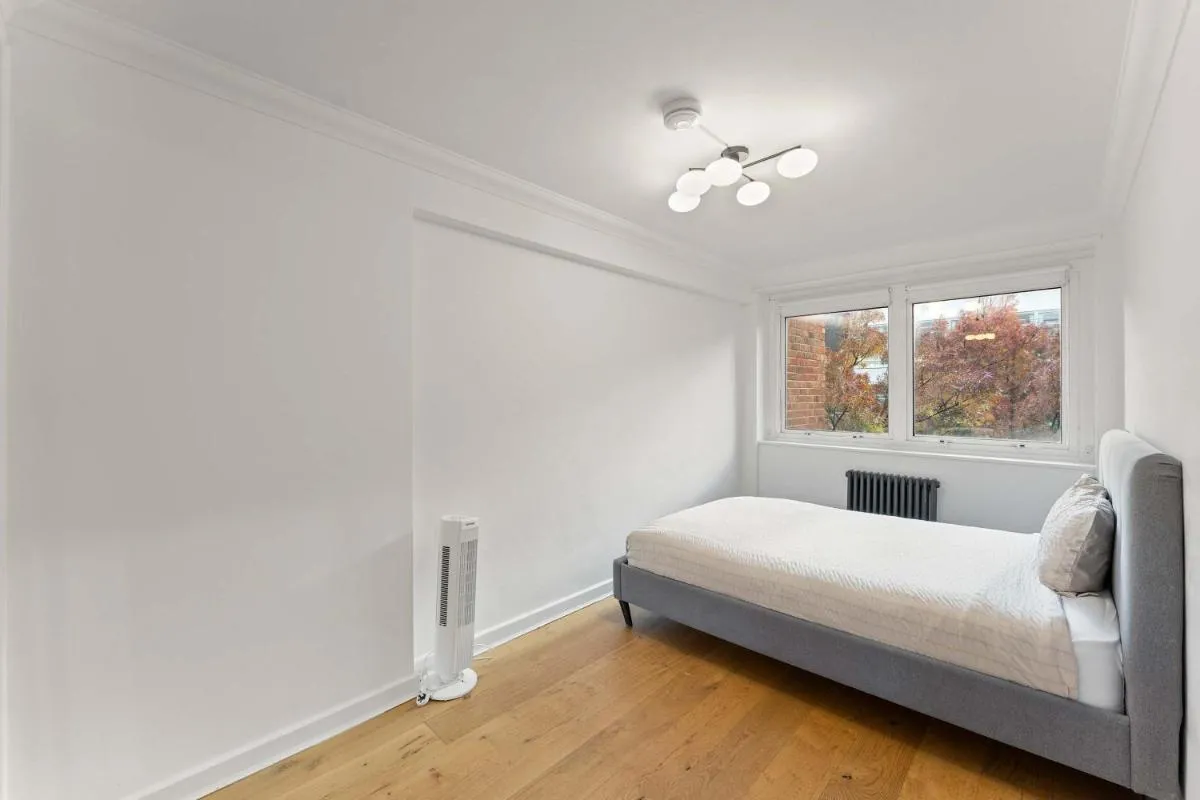 Image 3 of SG, Classic Oxford Street Central London Apartment