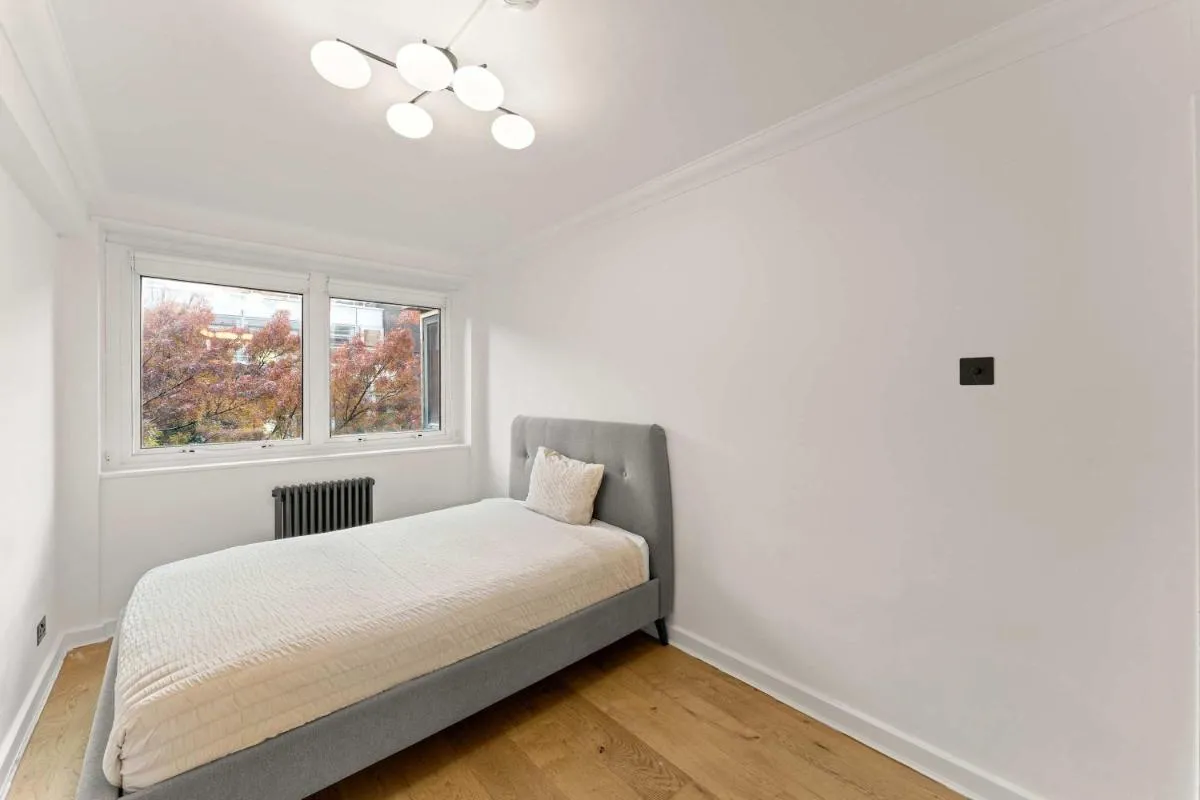 Image 4 of SG, Classic Oxford Street Central London Apartment