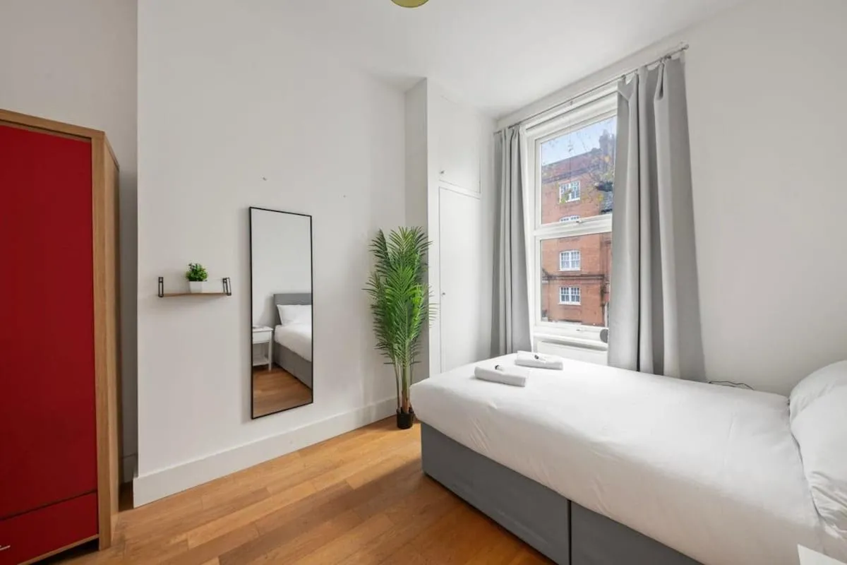 Image 3 of SG, Cosy Apartment in Paddington Central London