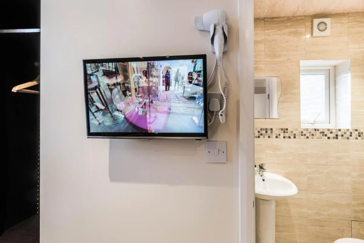 Image 3 of Saba Hotel London