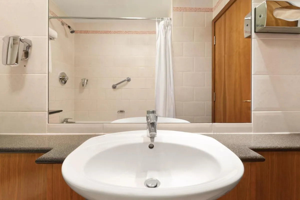 Image 3 of Savera Hotel South Ruislip