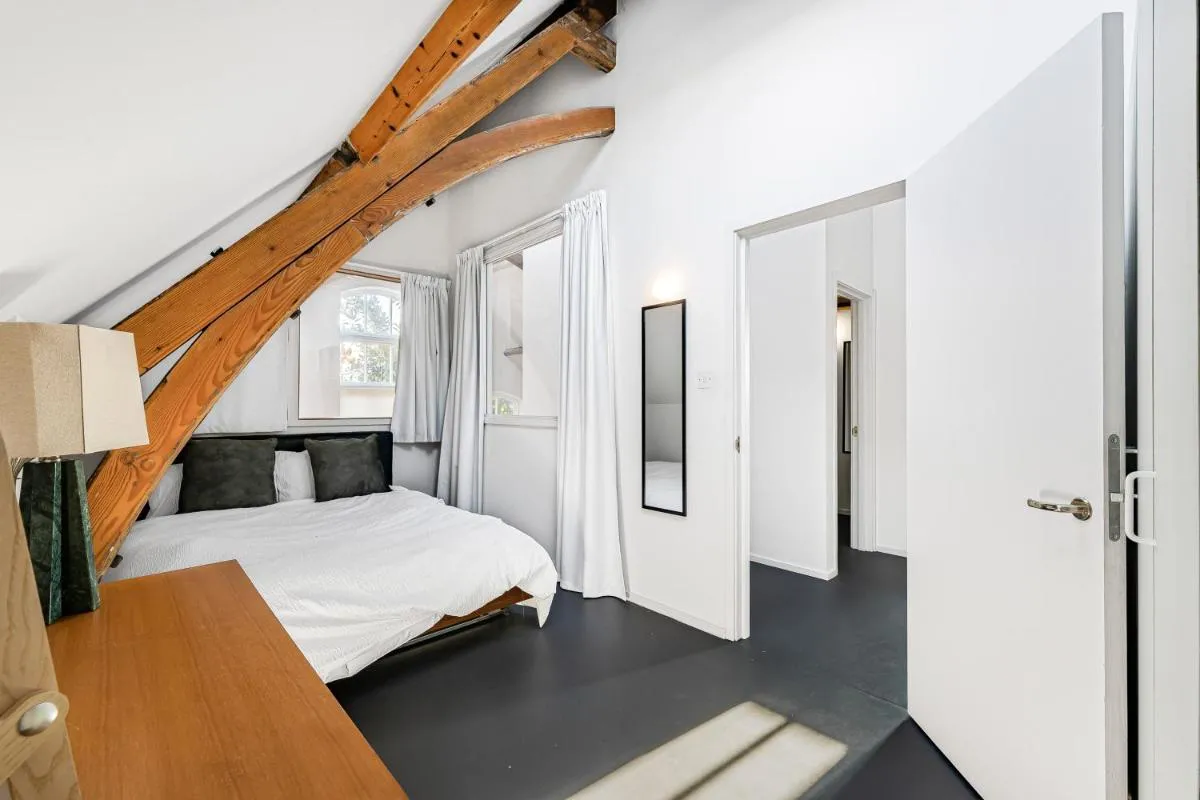 Image 3 of Schoolbell Mews full 3 bedroom 2 bathroom architect designed mews house Fabulous Bow, Victoria Park Location