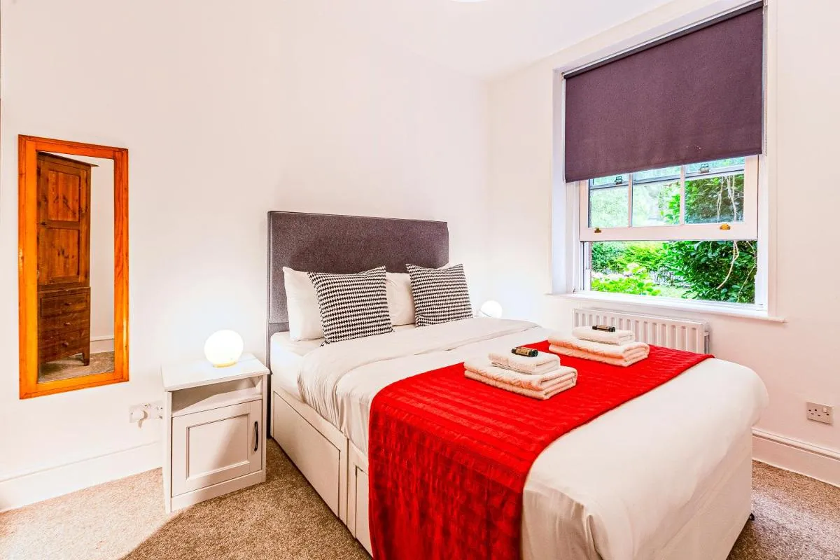 Image 4 of Secluded Oasis 1BR flat, Bethnal Green, 2min Tube