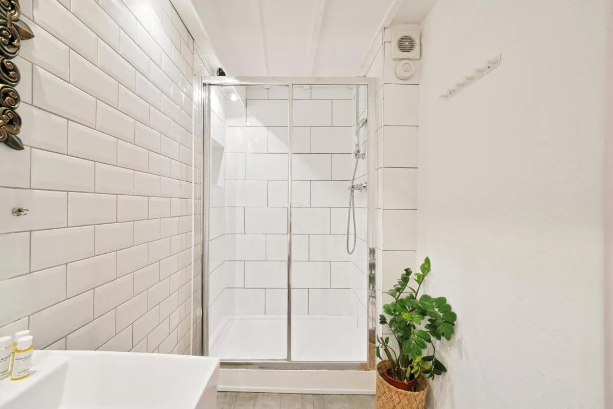Image 5 of Secret Barbican Rooftop – Luxury Stay in Central by KeyHol Living