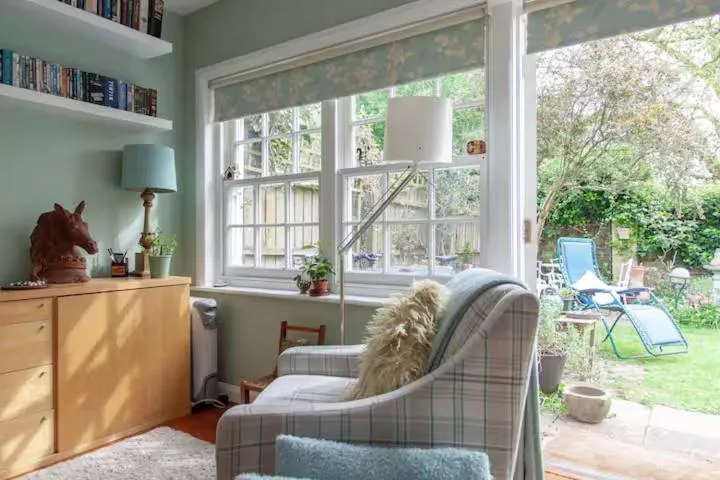 Image 5 of Self contained garden studio