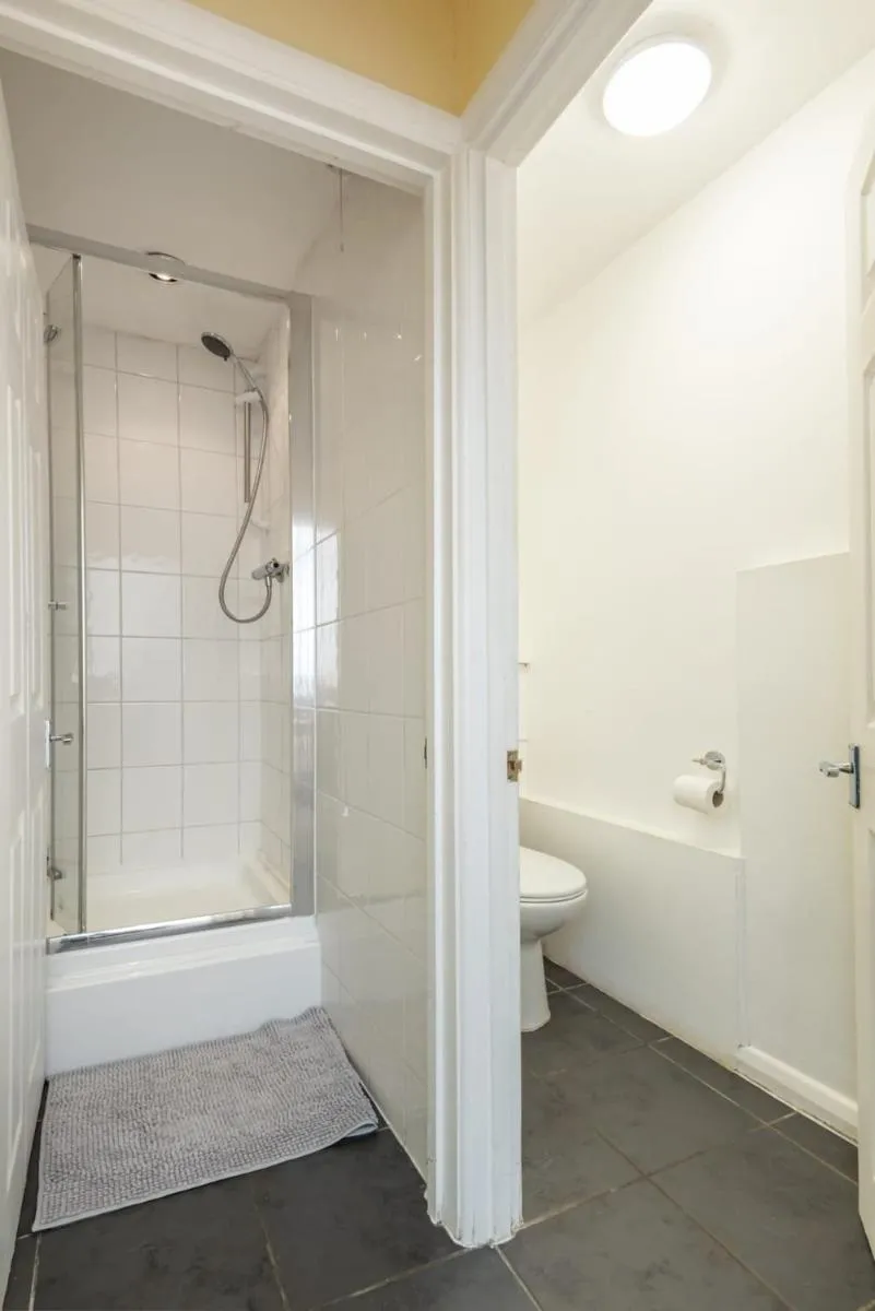 Image 5 of Serene 5BR – A Cozy Home Away From Home
