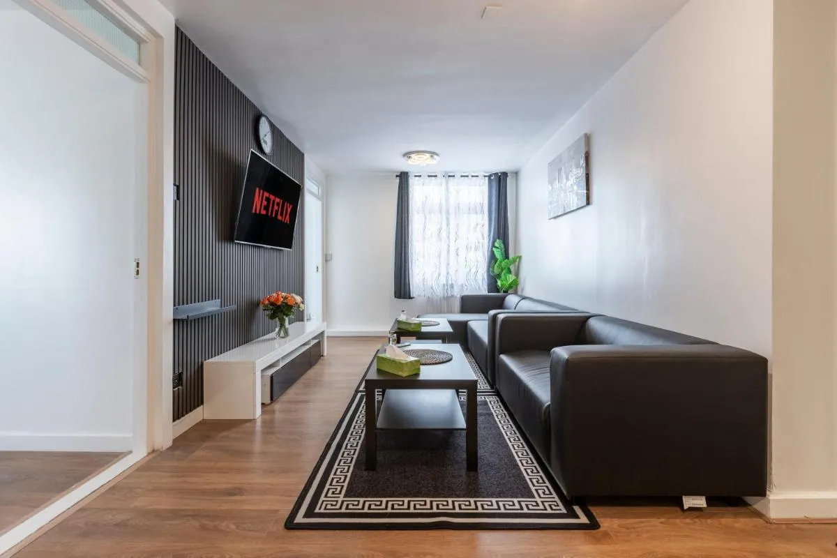 Image 5 of Shepherds Haven Luxury 4 Bed Flat With Self Check In