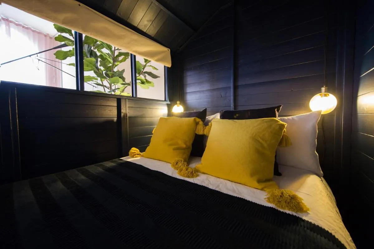 Image 4 of Shoreditch Loft w 100inch Cinema, Premium Mattress & Hammock, by the Design Traveller