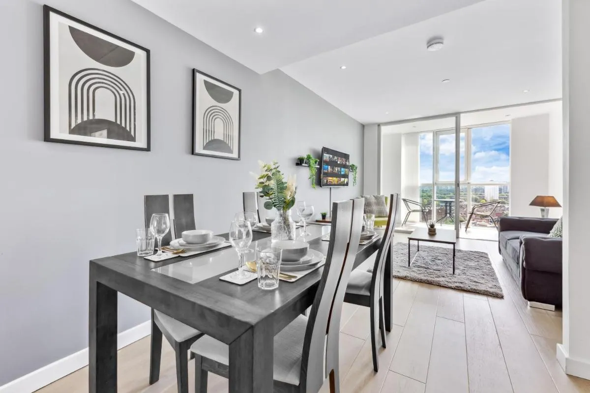 Image 4 of Sky Scraper London Luxury 1BR Roof Terrace and Gym