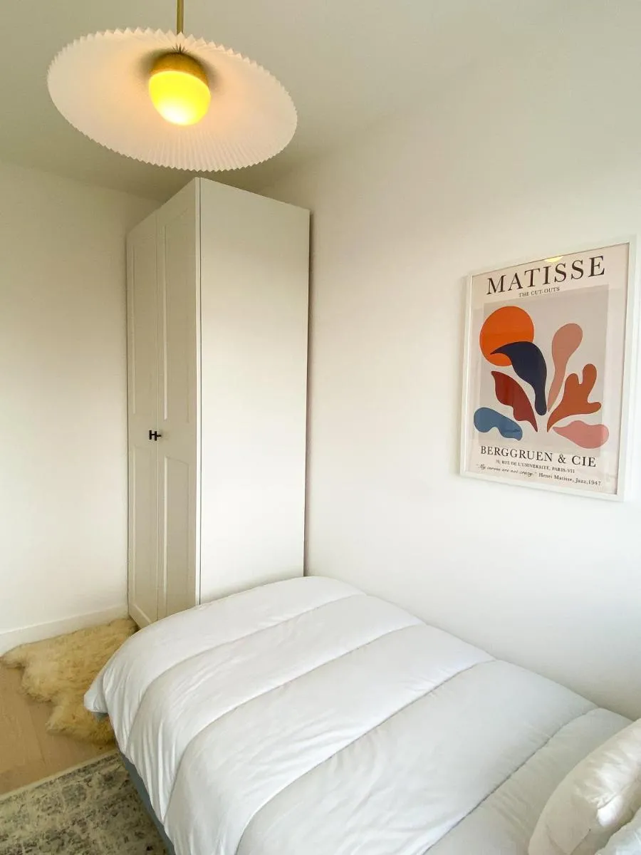 Image 5 of Sleek Scandi-Inspired 2BD Flat Fulham