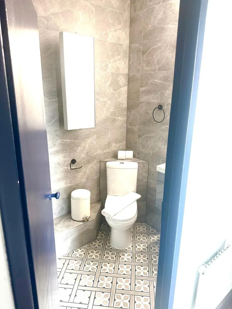 Image 4 of Small One bedroom flat near Covent garden