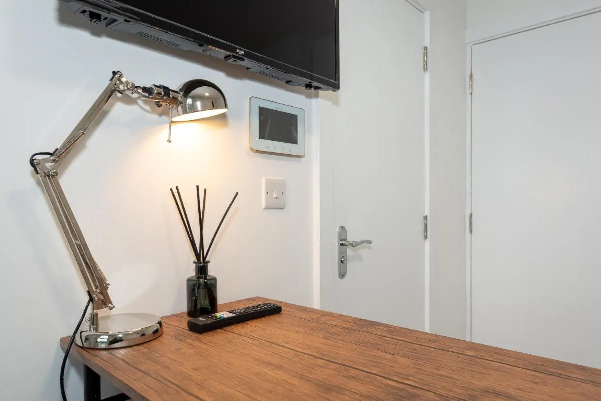 Image 5 of Small and Trendy studio 3B