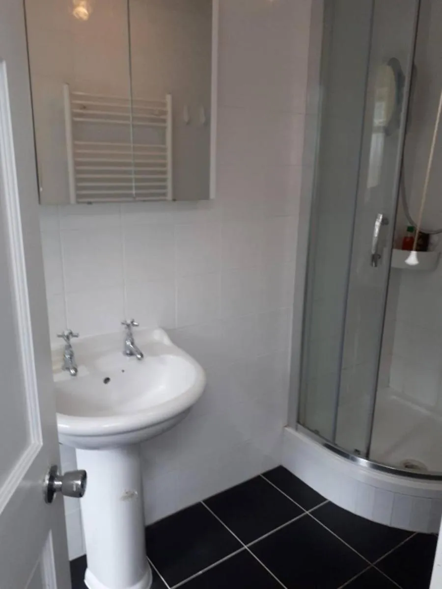 Image 5 of Small bedroom for 3 people