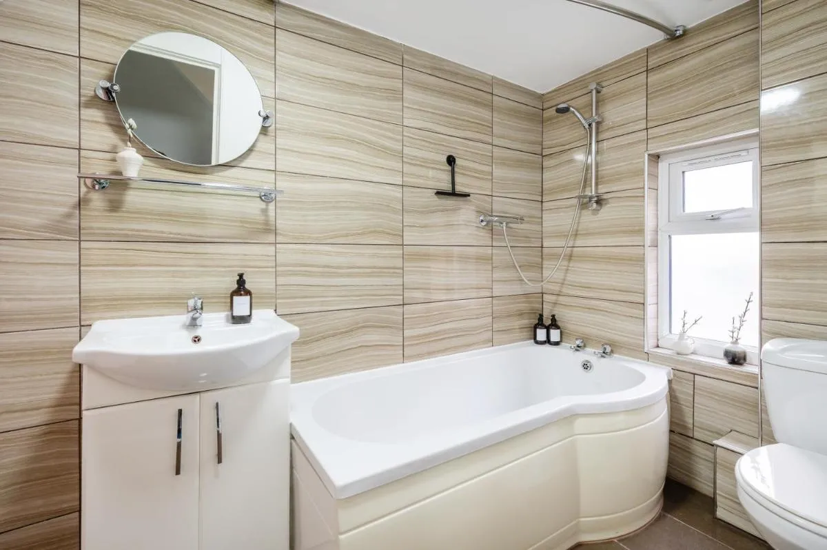 Image 3 of Soho Studio, 1 Bed, 2 Beds Apt central location