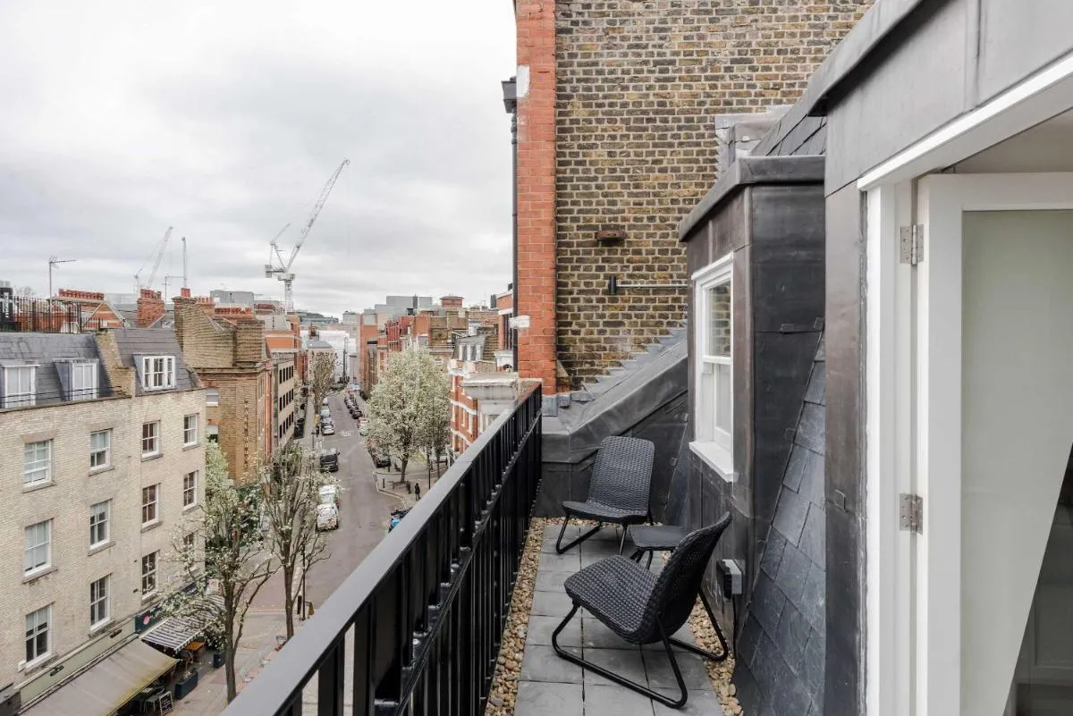 Image 4 of Soul in the City – Fitzrovia – By frankie Says