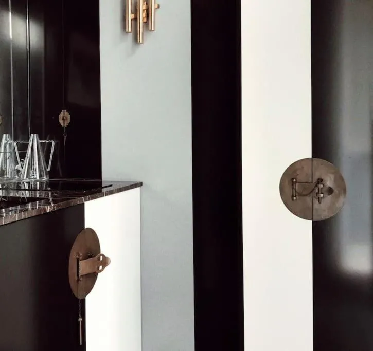 Image 3 of South Ken designer pad
