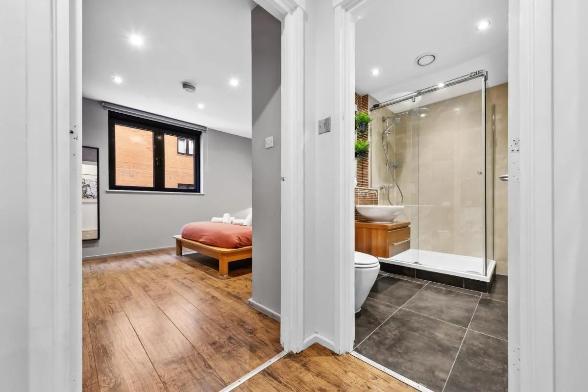 Image 3 of South Kensington Retreat