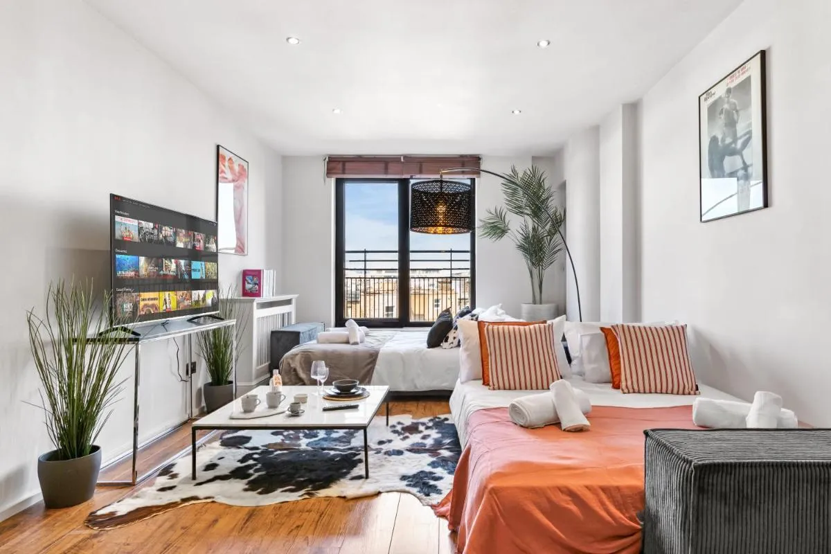 Image 5 of South Kensington Retreat