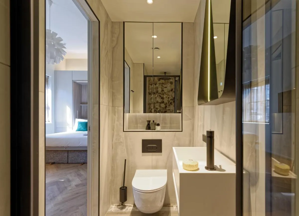 Image 3 of South Kensington Studios by D’Montrio