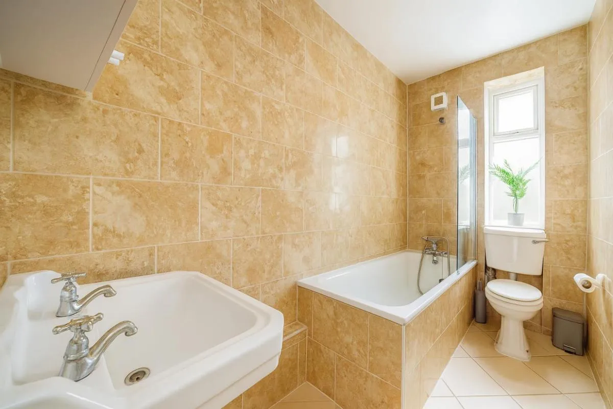 Image 3 of Spacious 1 Bed Flat in Angel