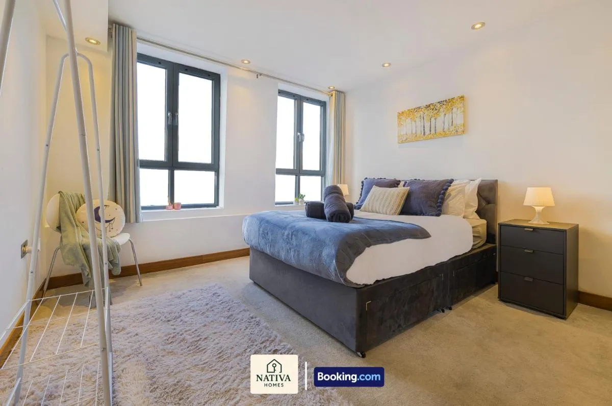 Image 5 of Spacious 2BR, 2BA Apt By Nativa Homes Short Lets & Serviced Accommodation Harrow With Fast WiFi, Kitchen
