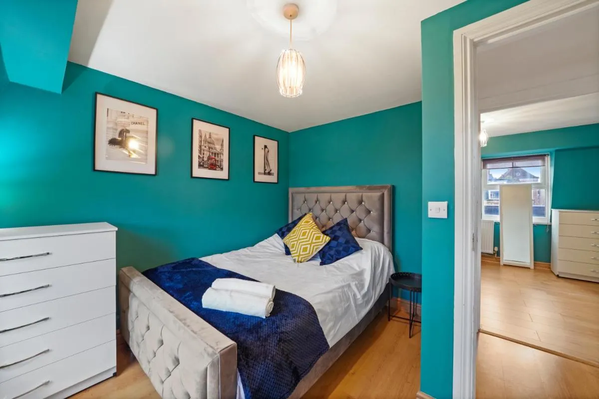 Image 3 of Spacious 2BR Flat in The Heart Of Angel Islington