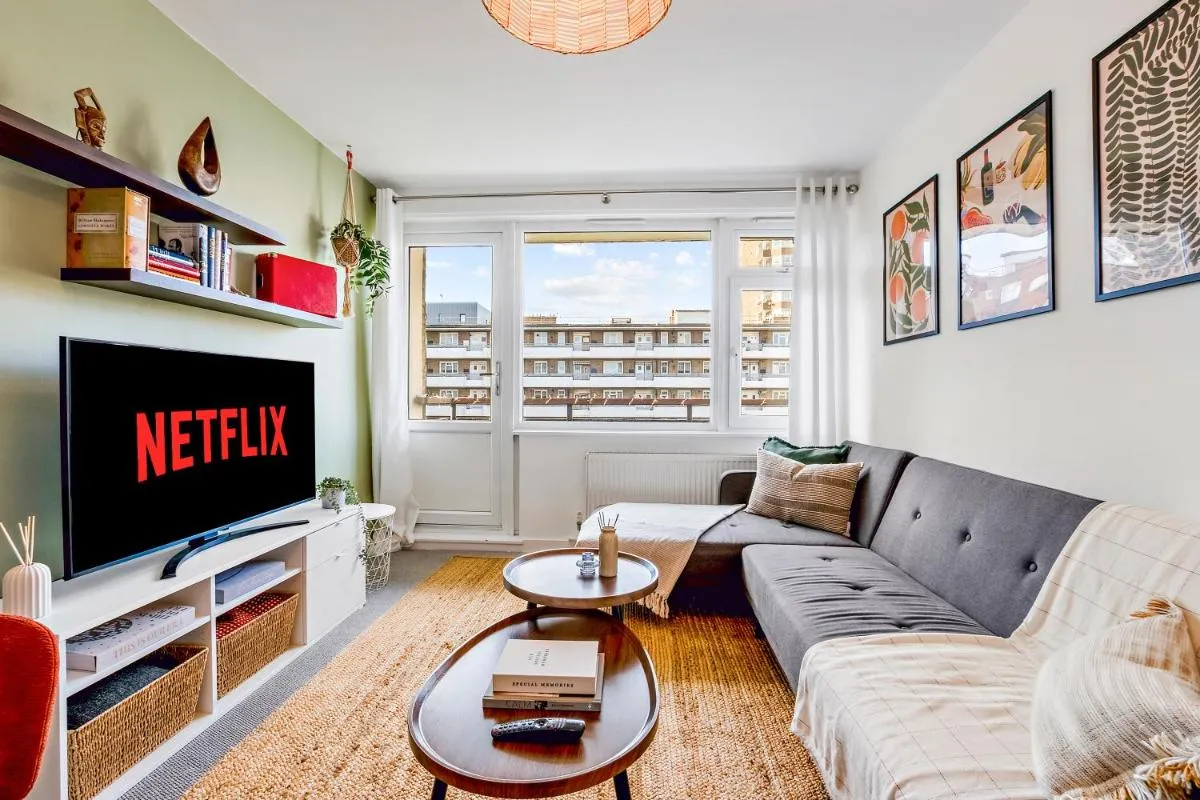 Image 4 of Spacious 2-Bed Apartment In Shoreditch
