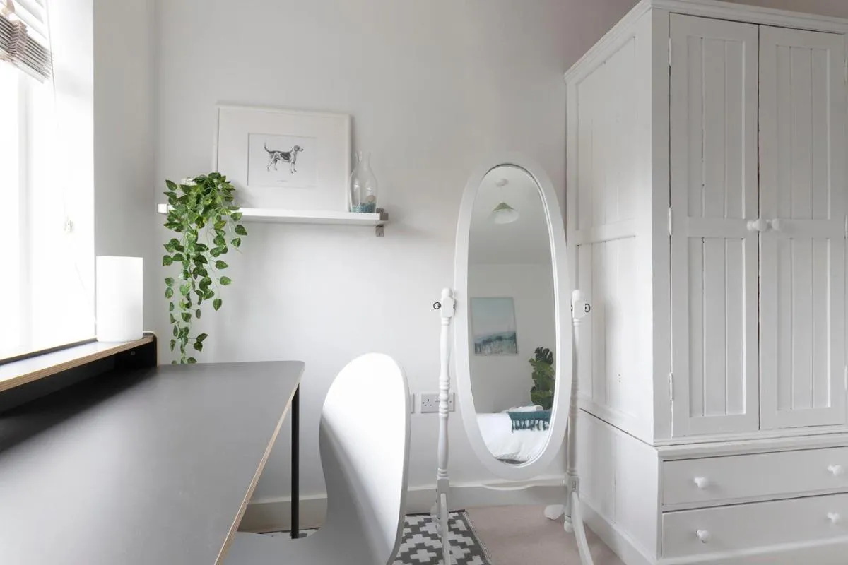 Image 3 of Spacious 2 Bed Apartment in Central Location
