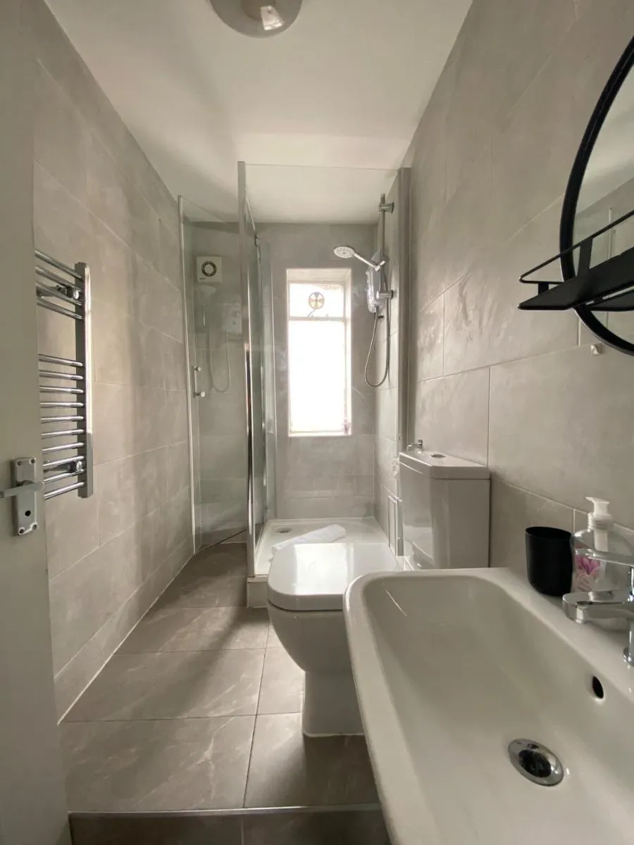 Image 5 of Spacious 2 Bed Flat on Iconic Old Compton Street Soho