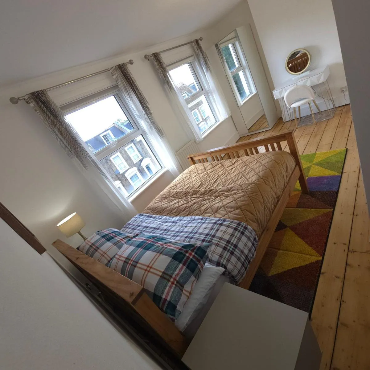 Image 2 of Spacious 3 Double Bedroom Property, Sleeps 8, in South East London