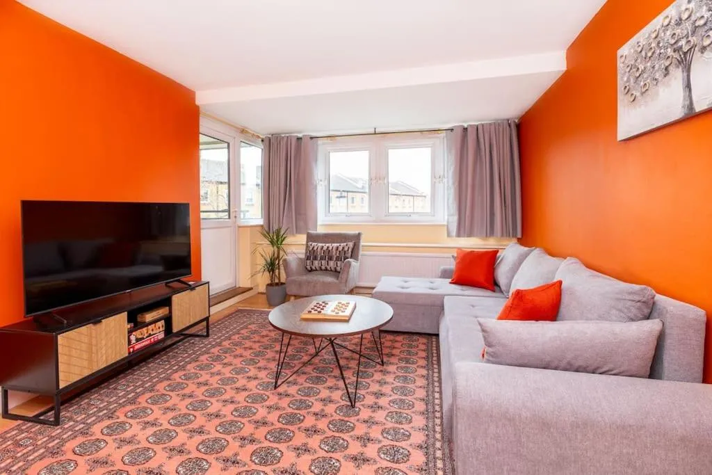 Image 1 of Spacious 4BR apt with large balcony