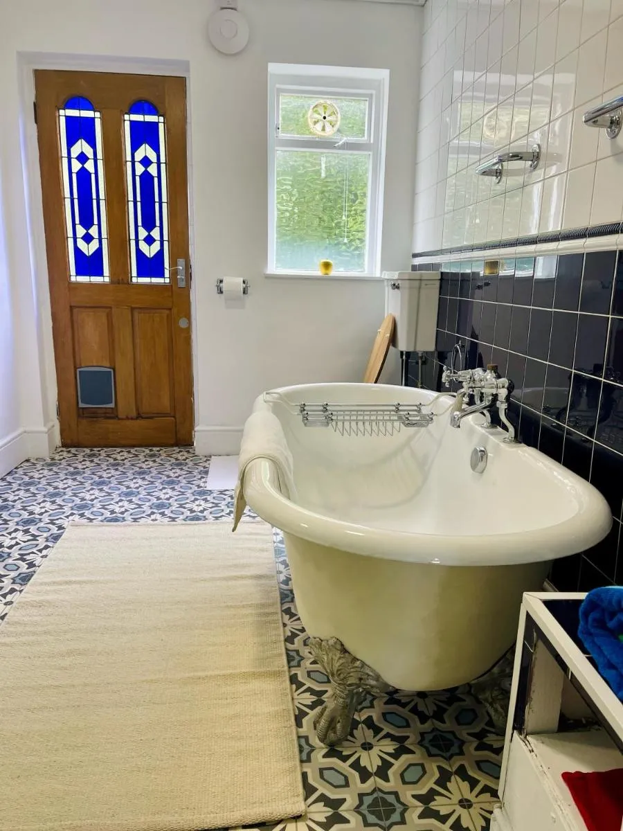 Image 5 of Spacious Central London 3-bed House, with Garden