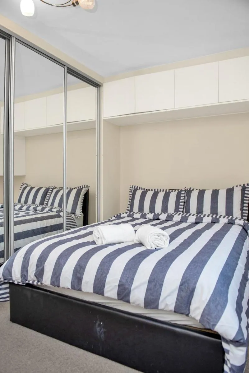 Image 4 of Spacious Family 3BR Near Stanmore Station- The Muse