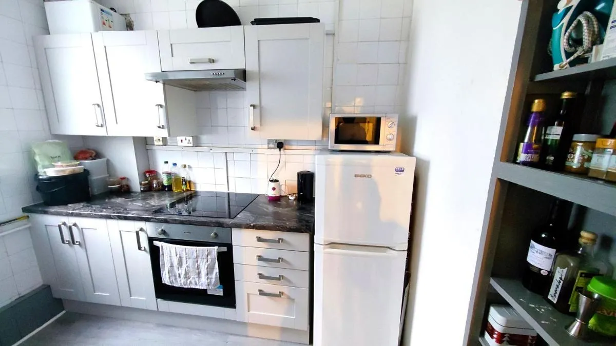 Image 5 of Spacious Flat with 2 to 3 Bedrooms – Central London