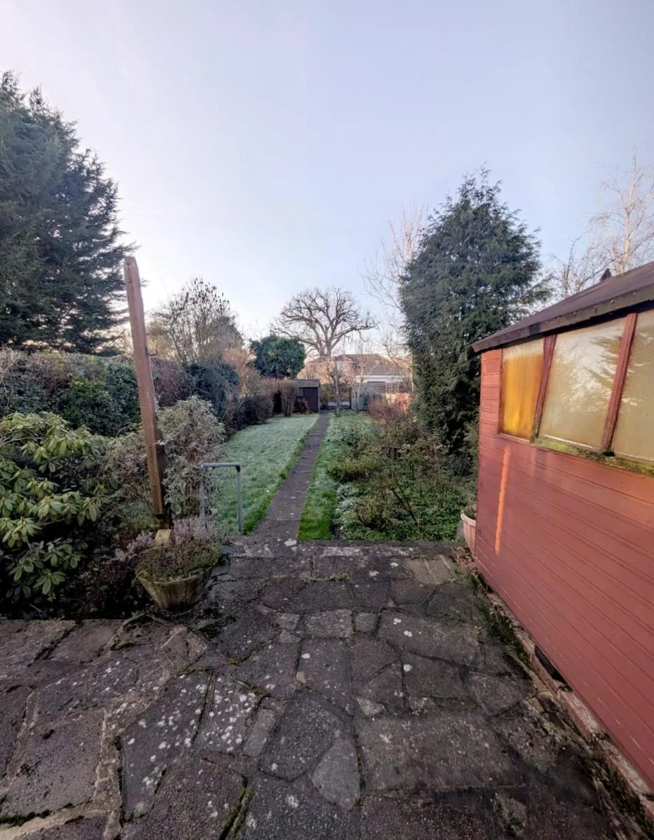 Image 5 of Spacious House in Ruislip Free Parking Near Tube