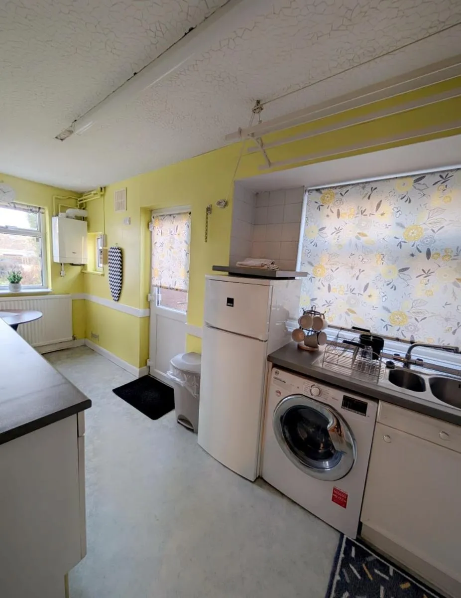 Image 4 of Spacious House in Ruislip Free Parking Near Tube